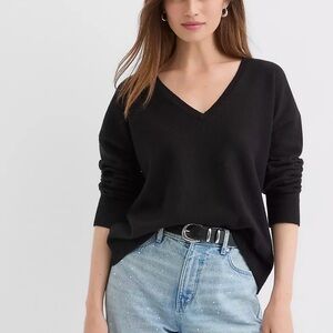 BNWT Loft Petite V-Neck Relaxed Everyday Sweater Size M